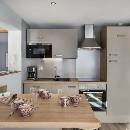 Appartement Renove 6 Pers, Acces Direct Pistes, Terrasse, Wifi A Courchevel - Fr-1-563-32 Apartmán