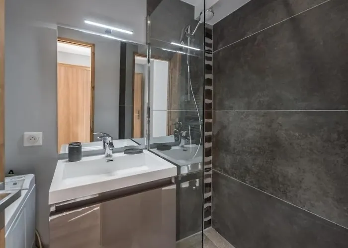 Appartement Renove 6 Pers, Acces Direct Pistes, Terrasse, Wifi A Courchevel - Fr-1-563-32 Apartmán Courchevel